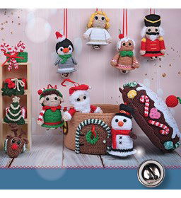 Peperkoekhuisje opbergbox gemaakt van lint, band, franje, strikjes, bloemen