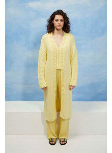 Lang damesvest in tricot- en ribbelsteek