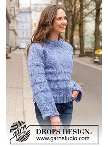 Damestrui met reliëfpatroon en dubbele halsrand