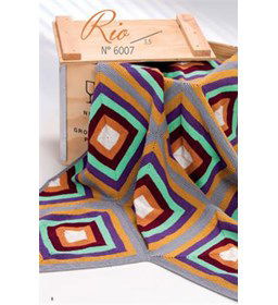 Deken vierkanten en driehoeken gemaakt van Lammy Yarns Rio