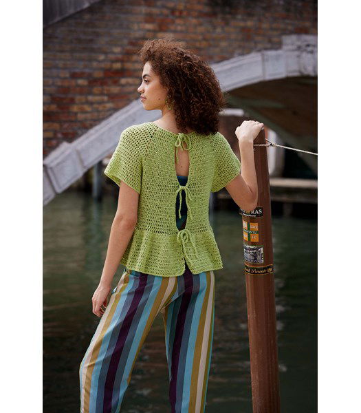 Haakpatroon Damestruitje Celebration met schootje en striksluiting in achterpand