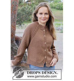 Under the Oak Cardigan gemaakt van Drops Daisy