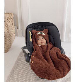 Trappelzak met capuchon gemaakt van Phildar Phil Charly