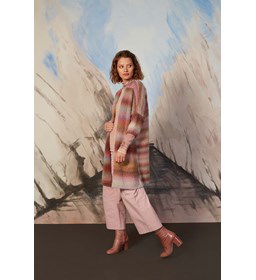 Lang damesvest gemaakt van Lang Yarns Orion