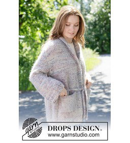 oversized damesvest met ceintuursluiting gemaakt van DROPS Fiesta