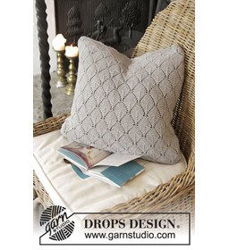 Kussen gemaakt van DROPS Flora