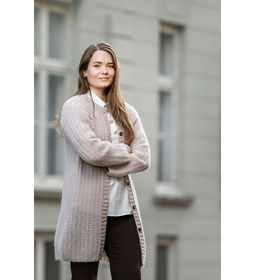 Luchtig damesvest gemaakt van Lang Yarns Zen