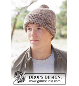 Gebreide muts met brede omslag in boordsteek gemaakt van Handwerk accesoires