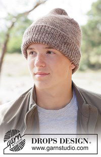 Gebreide muts met brede omslag in boordsteek