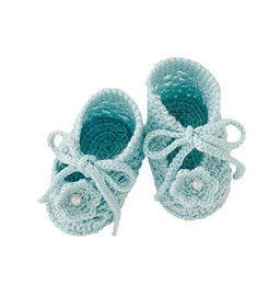Open gehaakte baby schoentjes gemaakt van Kralen