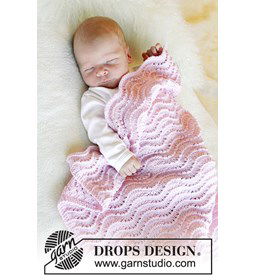 deken voor wieg en ledikant gemaakt van Drops Baby Merino
