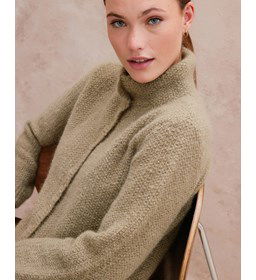 Jasje met opstaande halsboord gemaakt van knopen