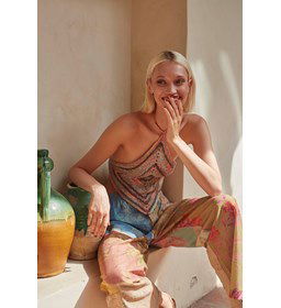 Zomers topje gemaakt van Lang Yarns Artsy