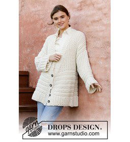 Damesjas gemaakt van Drops Andes