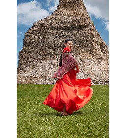 Poncho met ronde wijde hals gemaakt van Lang Yarns Artsy