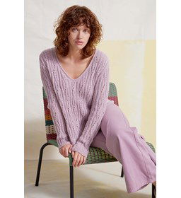 Damestrui in fantasiepatroon gemaakt van Lang Yarns Regina