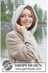 Breipatroon Luxe gebreide balaclava met capuchon van zachte DROPS Melody van andere kant
