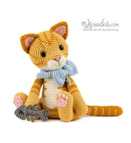 Knuffel rode kater gemaakt van DMC borduurgaren 16