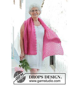 Stola gemaakt van Drops Kid Silk