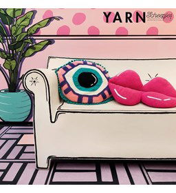 Kussen met oog gemaakt van Scheepjes Cahlista