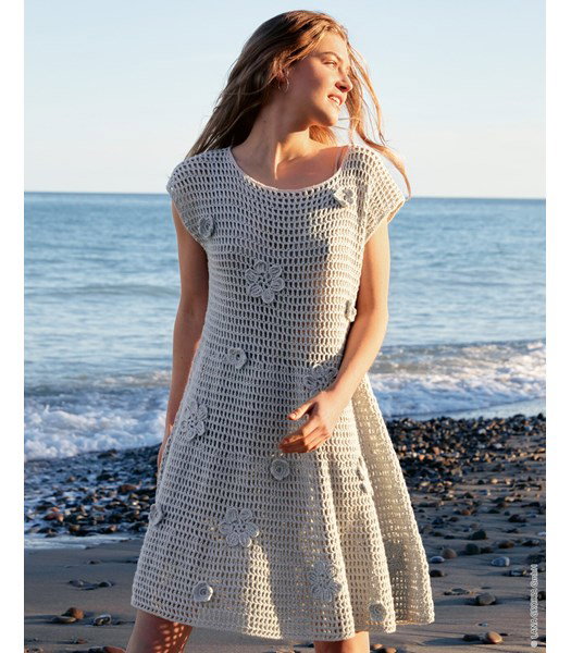 Haakpatroon mouwloos jurkje met wijde rok