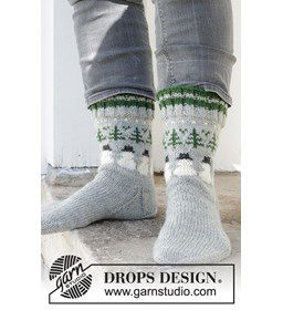 Sokken met kerstman- en sneeuwpoppatroon gemaakt van Drops Karisma