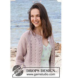 Breipatroon damesvest gemaakt van Drops Muskat