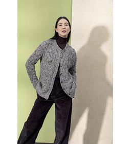 Damesvest gemaakt van Lang Yarns Duke (op=op)