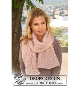 Sjaal gemaakt van Drops Kid Silk