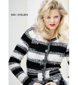 Damesjasje gehaakt gemaakt van lint, band, franje, strikjes, bloemen