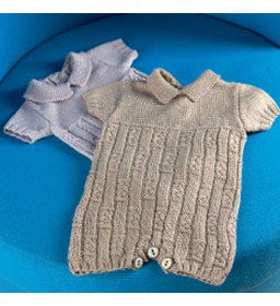 Kruippakje gemaakt van Lang Yarns Merino 200 bebe