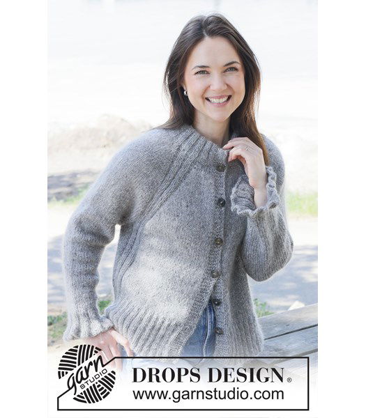 Breipatroon Silver Petunia Cardigan