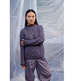 Trui in stekenpatroon gemaakt van Lang Yarns Vaya