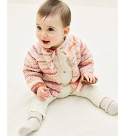 babyvest Xelia met strikkoordje gemaakt van Handwerk accesoires