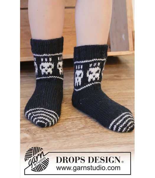 Breipatroon Skeleton Steps Socks