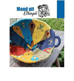 Geknoopte meerkleurige schaal gemaakt van Durable Macrame