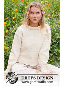 Damestrui met ronde hals en splitten in de zijnaad.