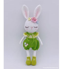 Konijn Vivi gemaakt van DMC borduurgaren 17