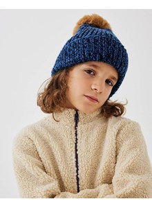 Kindermuts Joe in boordsteek