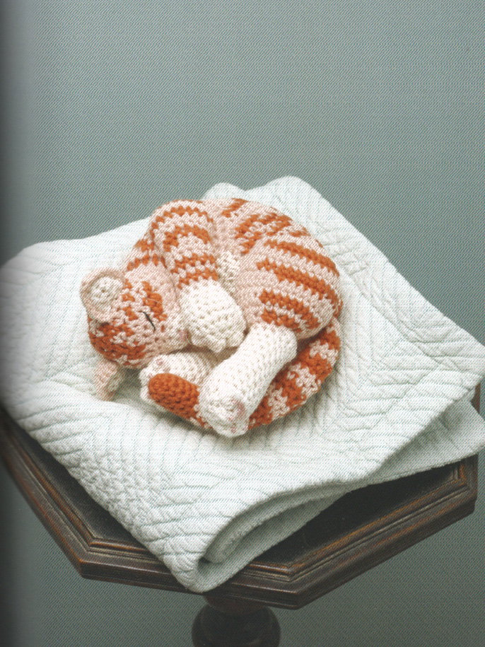 Haakpatroon slapende gestreepte kat, ....