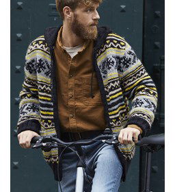 Herenvest gemaakt van Phildar Phil Looping