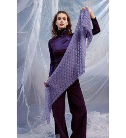 Punt sjaal in kantpatroon gemaakt van Lang Yarns Mohair Luxe