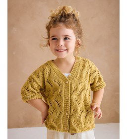 Kindervestje met driekwart mouwen gemaakt van Handwerk accesoires