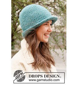 Gehaakte dameshoed gemaakt van Haaknaalden