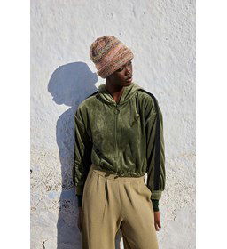 Lange muts met dubbele rand gemaakt van Rondbreinaald nr 4,5