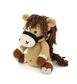 Paard gemaakt van lint, band, franje, strikjes, bloemen