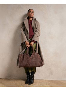 shopper Alvina