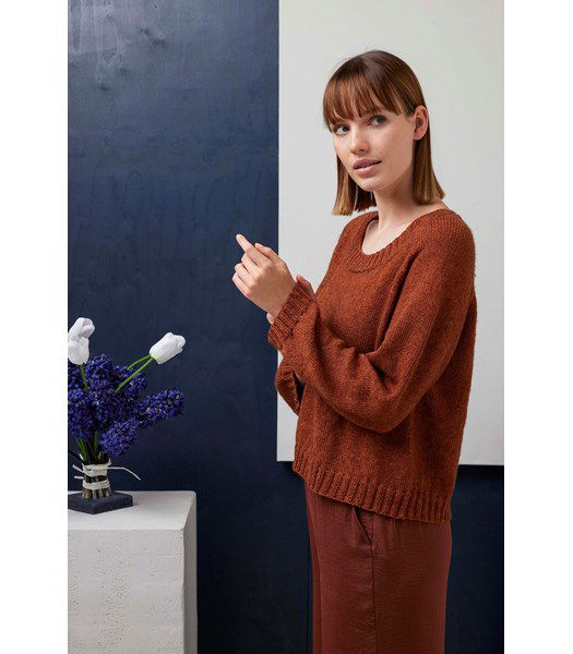 Breipatroon Damestrui Linda met wijde halsboord