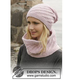 Gebreide muts en halswarmer gemaakt van Drops Nepal