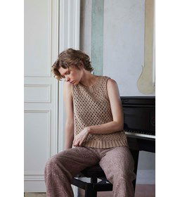 Heuplange in gaatjespatroon damesshirt Britta gemaakt van Rondbreinaald nr 3 - 3,25